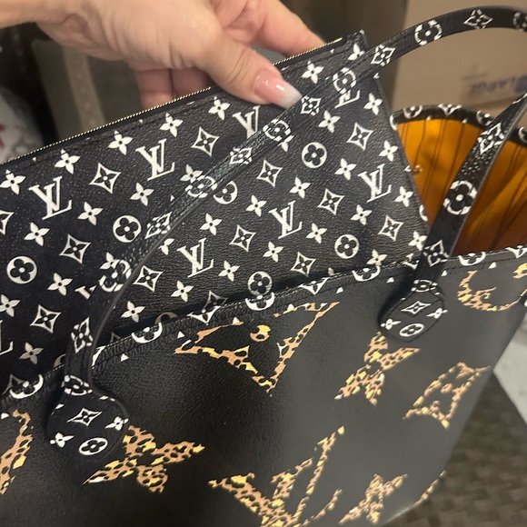 Louis Vuitton Neverfull NM Jungle Animal TOTE NEW Limited Edition - Picture 3 of 3